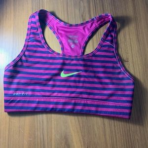 Nike Pro Sports Bra